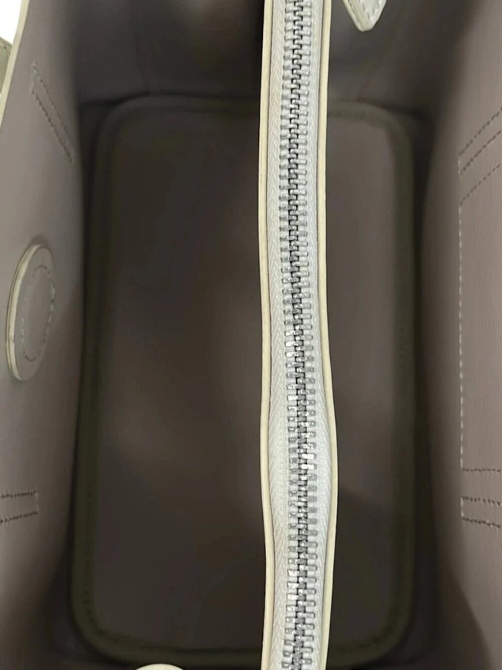 YAHKI White Leather Handbag - Picture 6 of 12